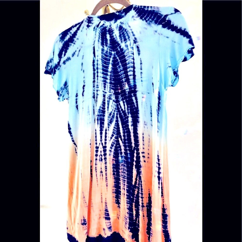 Free people tie-dye chain detail tunic top a butterfly sleeve Jersey knit M